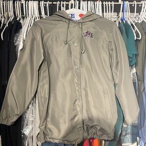 empyre windbreaker